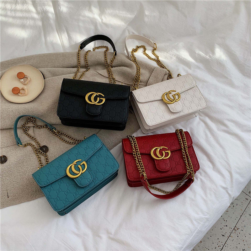 Women's bag 2020 bag autumn and winter new fashion embossed ladies single shoulder chain skew bag Women's bag, single shoulder chain skew bag, skew bag