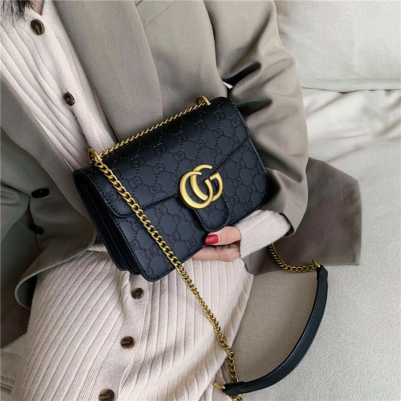 Women's bag 2020 bag autumn and winter new fashion embossed ladies single shoulder chain skew bag Women's bag, single shoulder chain skew bag, skew bag