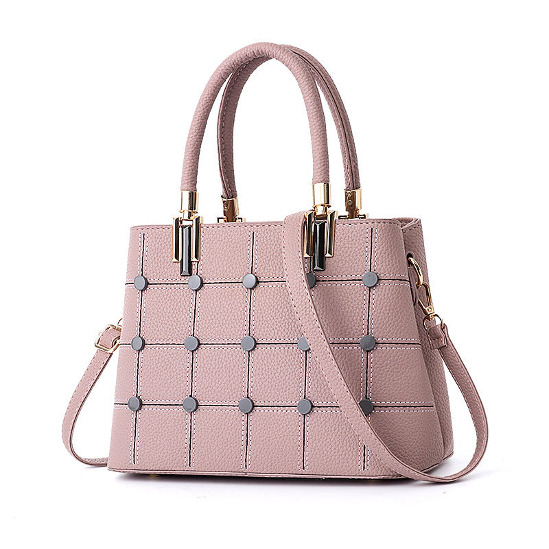 2024 New Fashionable and Trendy Handbag, Riveted Fashionable Women's Bag, European and American Large Bag, Casual Shoulder Bag, One Piece Replacement, Handbag, Riveted Handbag, Casual Shoulder Bag